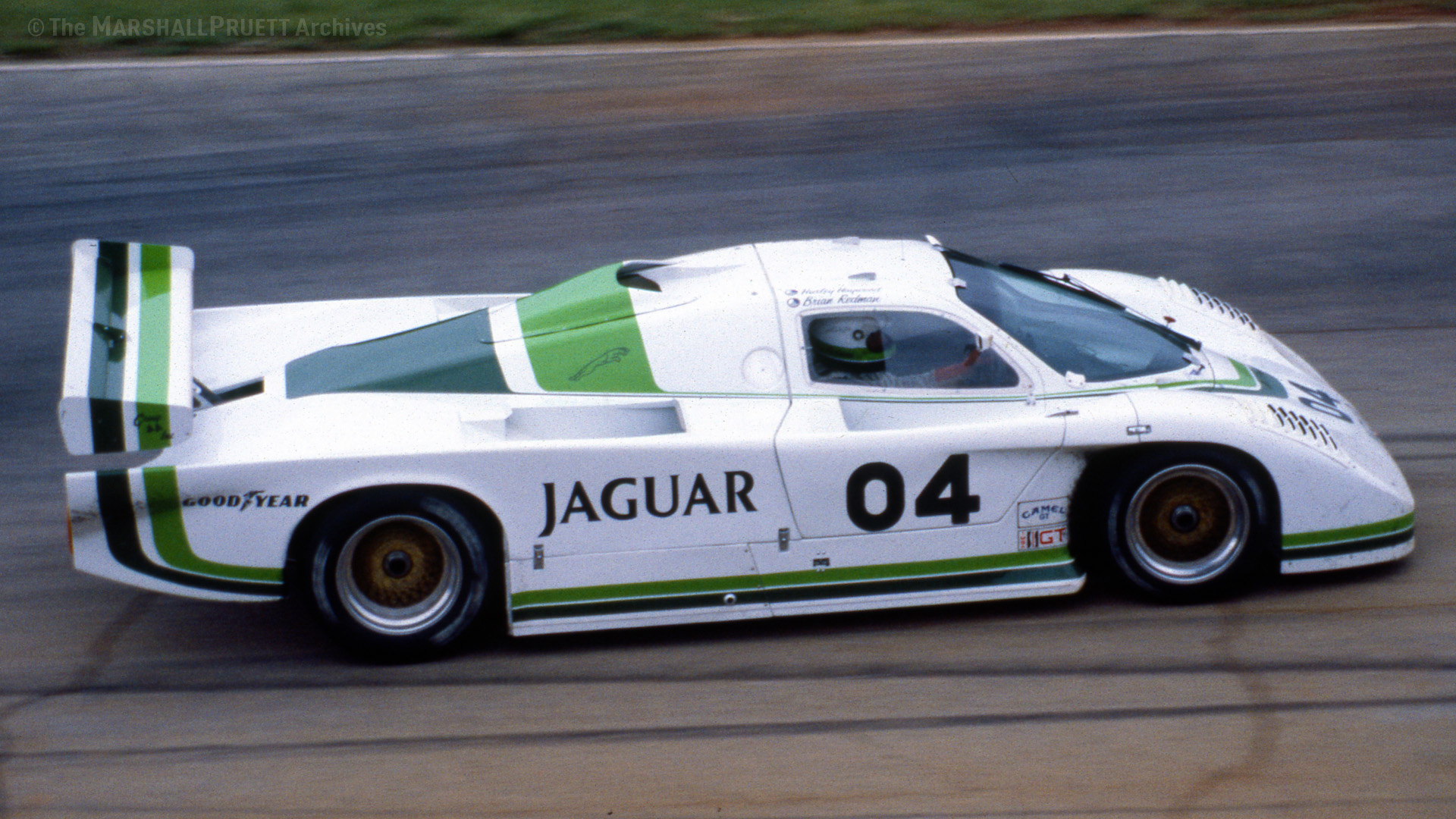 Jaguar XJR5
