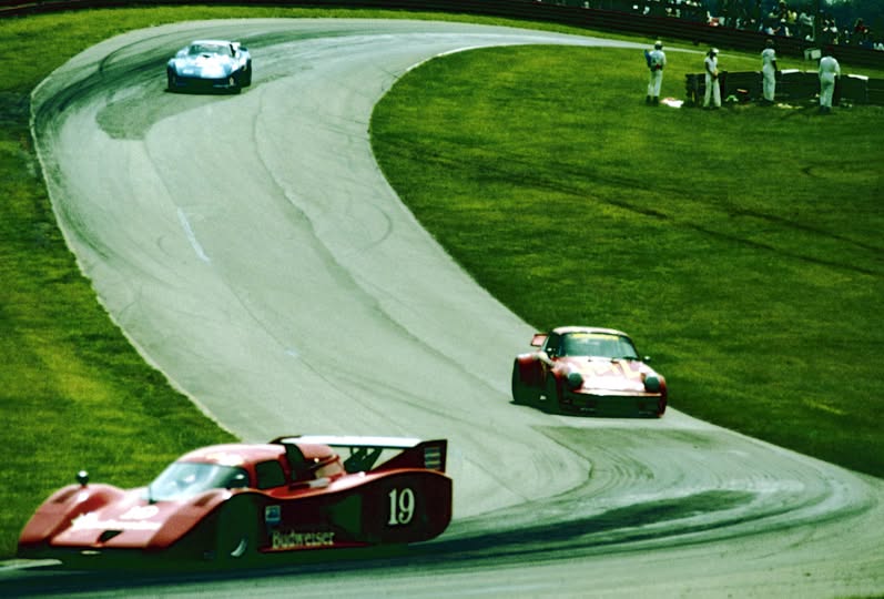 Lola T600